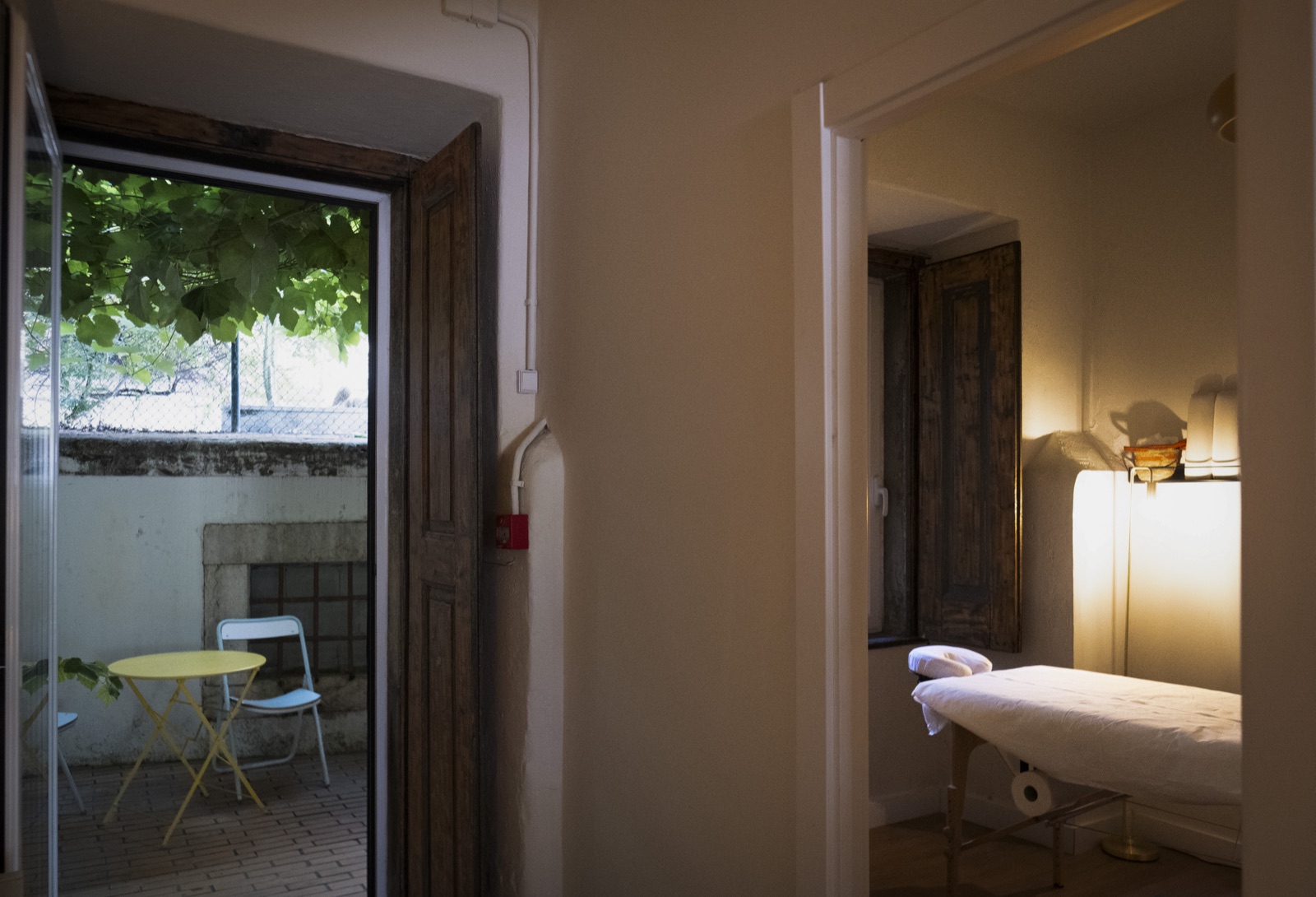 Common area of A SALA wellness cowork for therapists in Lisbon